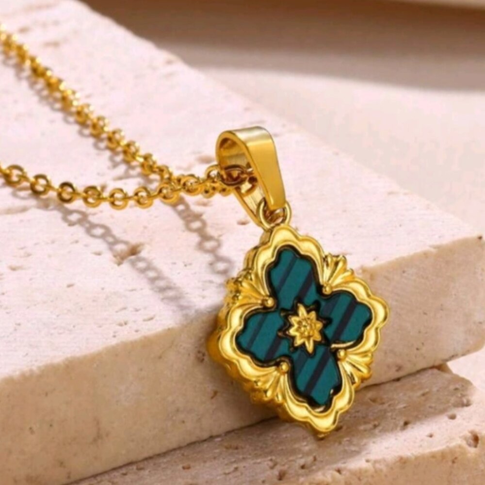 69. Gold Tone and Green/Black Pendant Necklace Stainless Steel